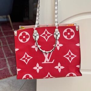 Louis Vuitton Tote